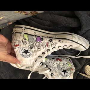 Converse size 8 men 10 women’s